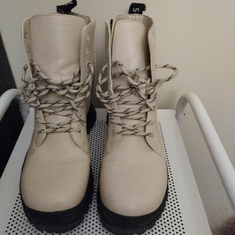 Stella McCartney cream lug boots size 36 vegan
